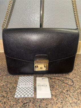 Furla metropolis, large Black Leather Crossbody with original tags and care card